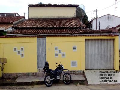 Casa para Venda, em Itamaraju, bairro Centro, 3 dormitórios, 1 banheiro, 2 suítes, 2 vagas
